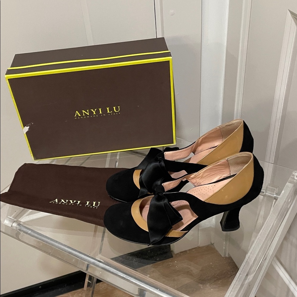 Anyi Lu JOLIE Black and (Blush) Tan Heels with Bow - Picture 4 of 7